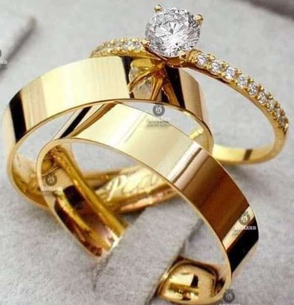 ALLIANCE EN OR + UN DIAMANT